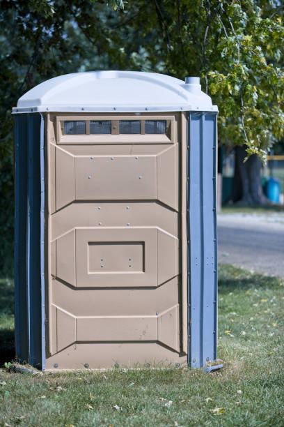 Best Portable restroom trailer rental  in Bedford, TX